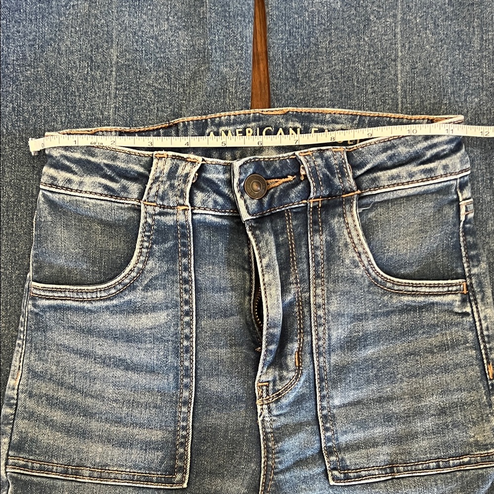 American Eagle Outfitters Women's Denim Flare Jeans - Picture 3 of 4